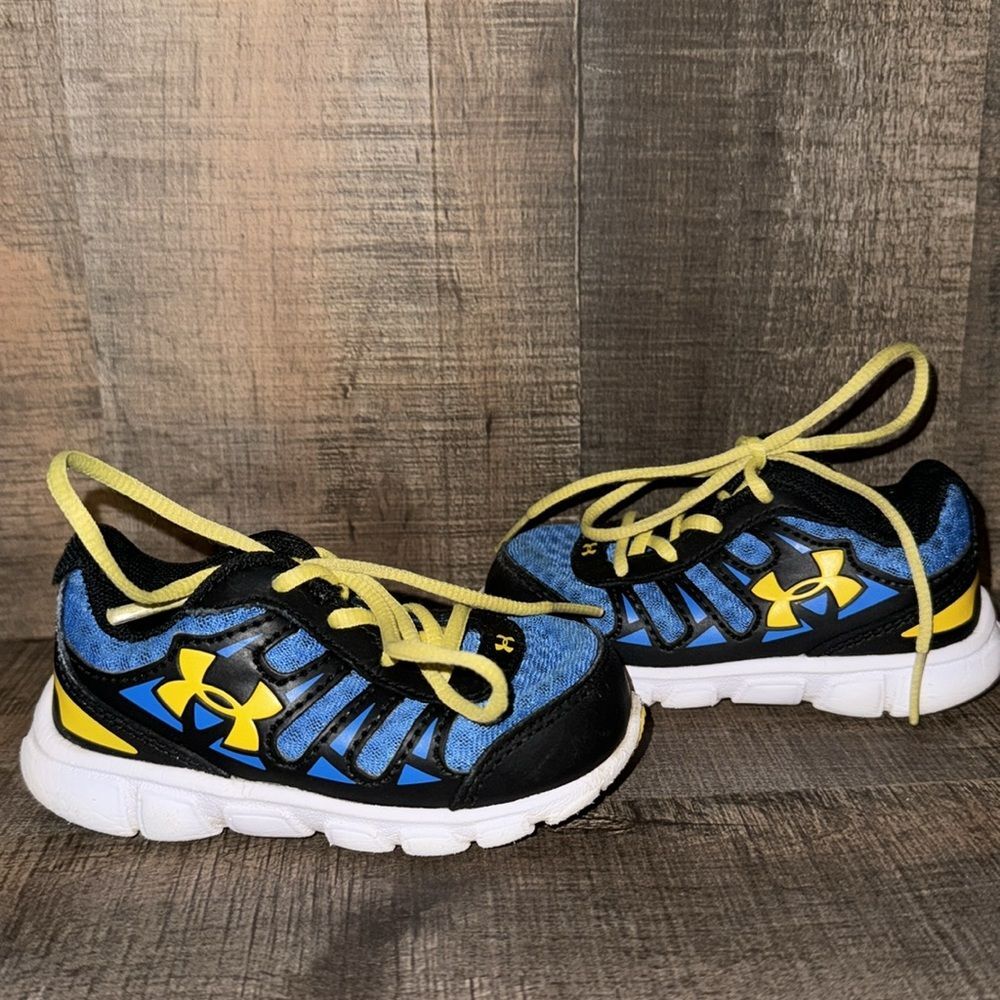 UNDER ARMOUR INFANT SNEAKERS- size 5 - Picture 7 of 10